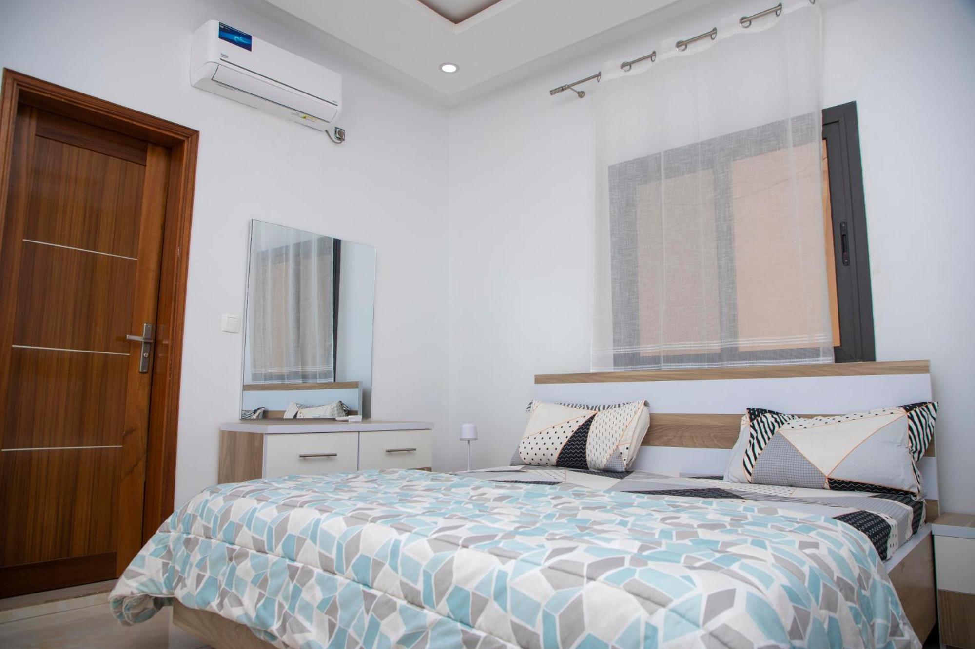 Residence Teranga Immo Luxe Residence Ndoumbe Sylla ดาการ์ ภายนอก รูปภาพ