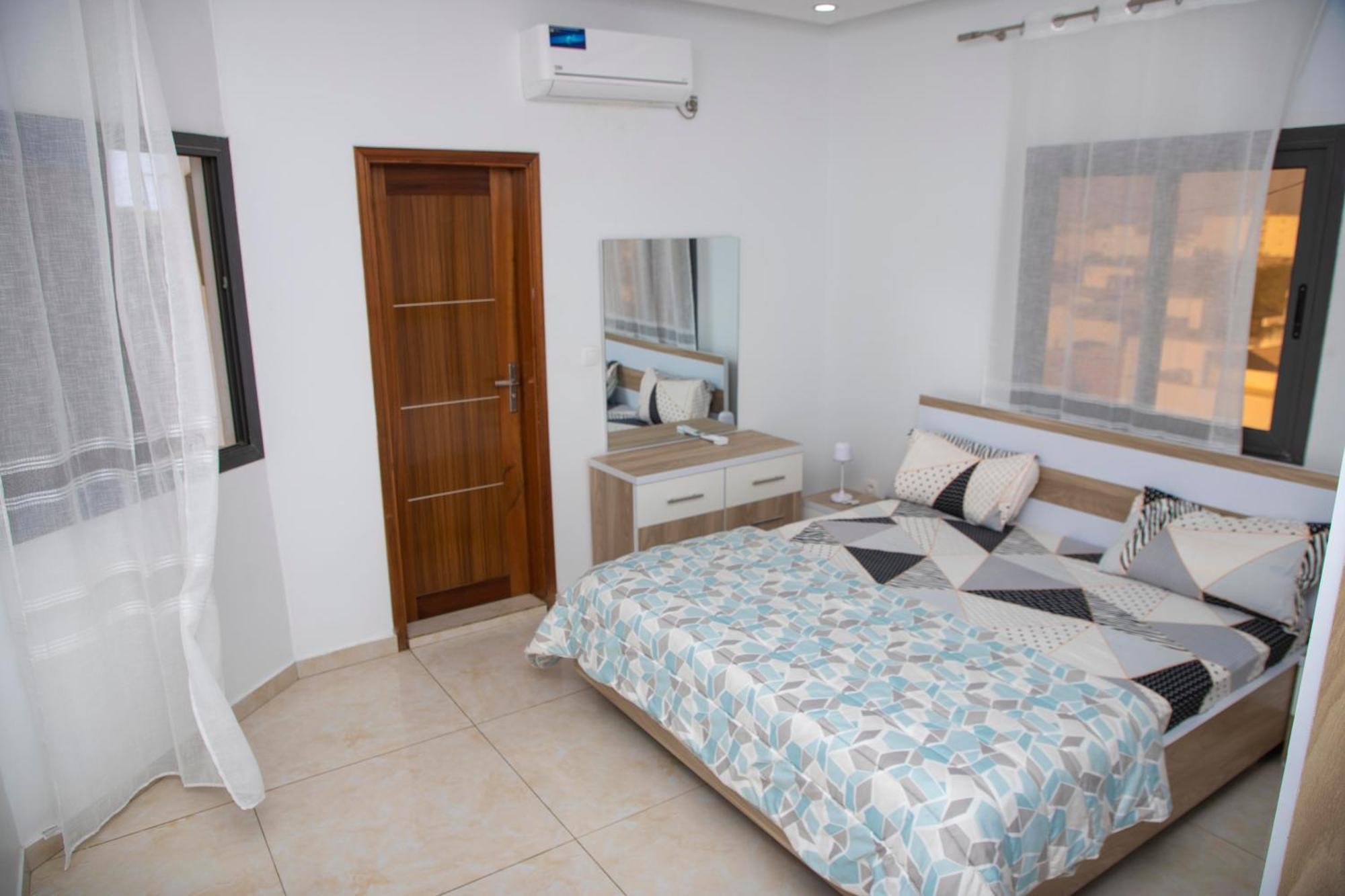 Residence Teranga Immo Luxe Residence Ndoumbe Sylla ดาการ์ ภายนอก รูปภาพ