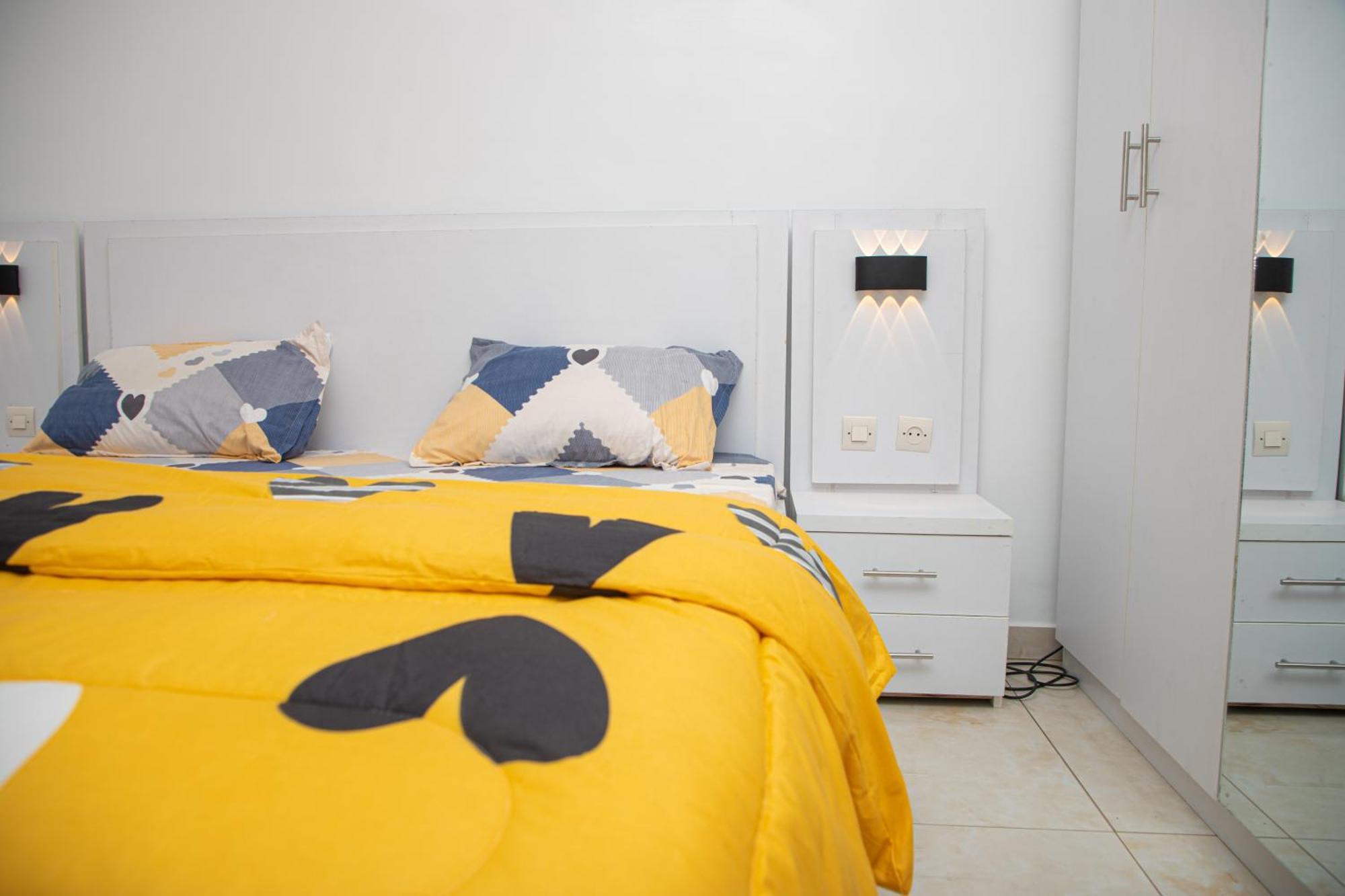 Residence Teranga Immo Luxe Residence Ndoumbe Sylla ดาการ์ ภายนอก รูปภาพ
