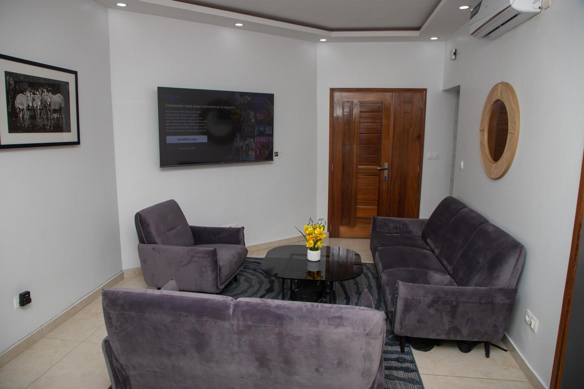 Residence Teranga Immo Luxe Residence Ndoumbe Sylla ดาการ์ ภายนอก รูปภาพ
