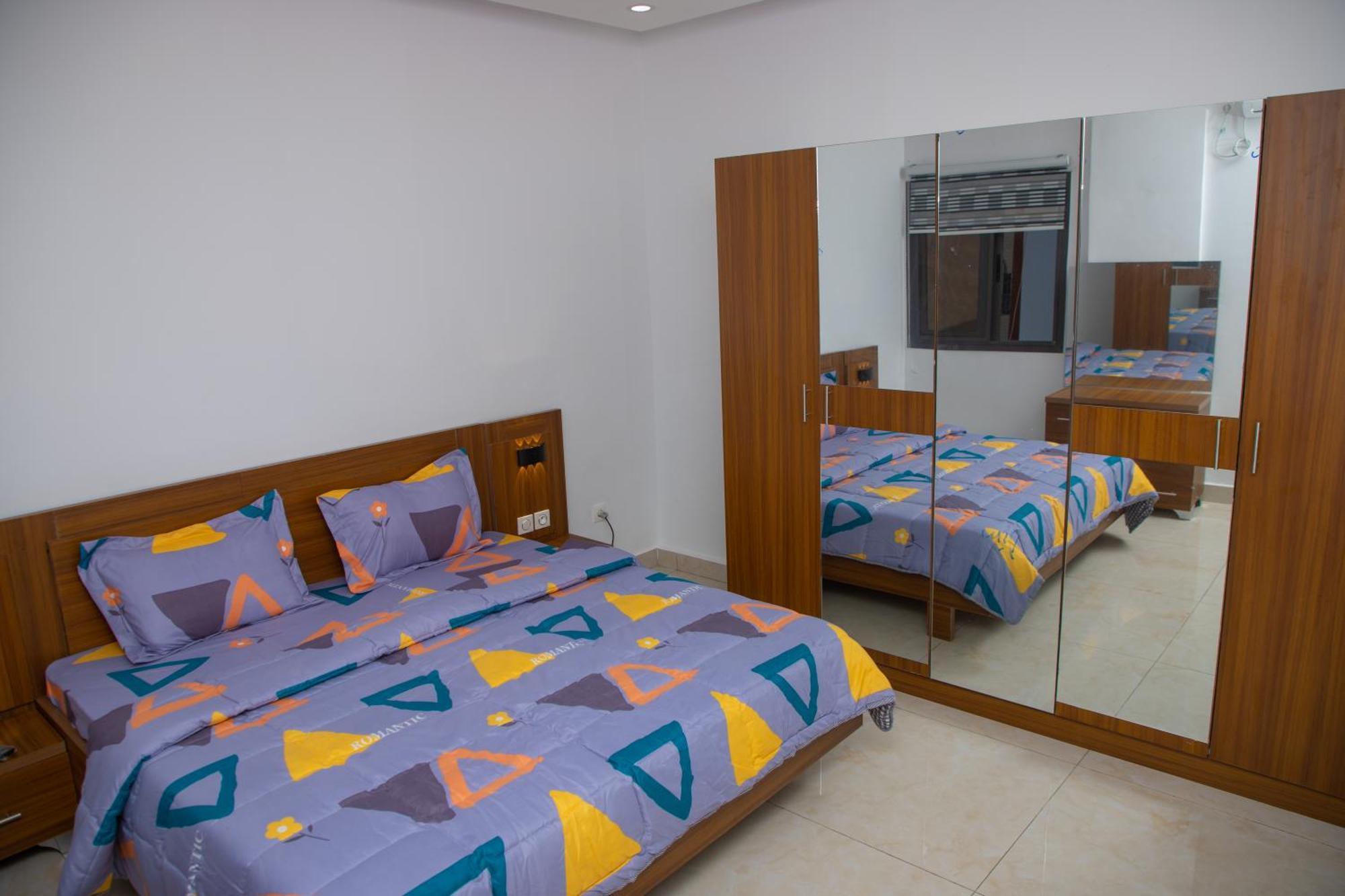 Residence Teranga Immo Luxe Residence Ndoumbe Sylla ดาการ์ ภายนอก รูปภาพ